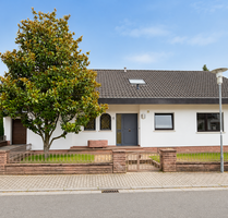 Haus zum Mieten in Sandhausen 2.400,00 € 220 m²