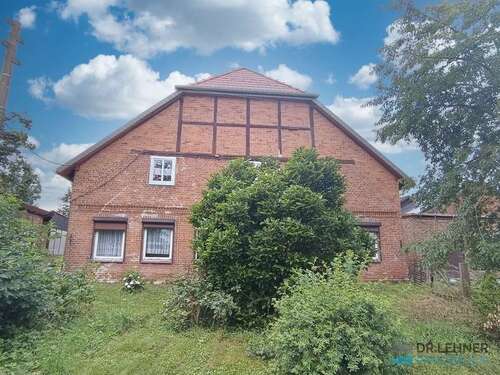 Foto - Haus zum Kaufen in Besandten Baarz 75.000,00 € 100 m²