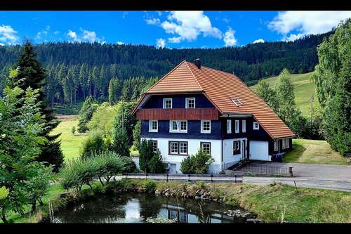 Foto - Haus zum Kaufen in Schluchsee 949.000,00 € 320 m²