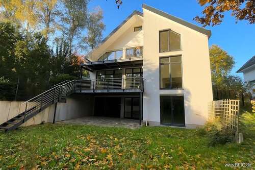 Foto - Haus zum Kaufen in GlienickeNordbahn 1.090.000,00 € 183.55 m²