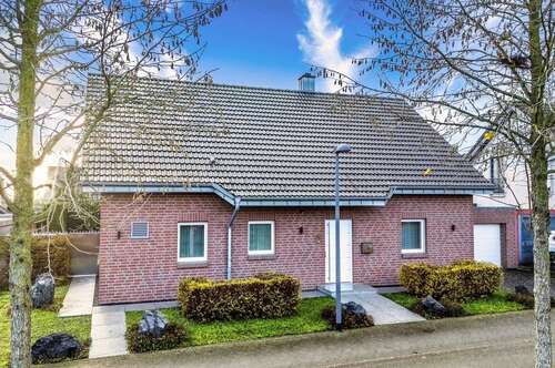 Foto - Haus zum Kaufen in Grevenbroich 830.000,00 € 176 m²