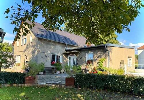 Foto - Haus zum Kaufen in Bernsdorf 155.000,00 € 160 m²