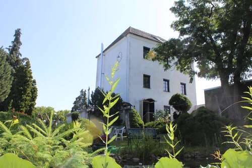 Foto - Haus zum Kaufen in Roitzsch 459.000,00 € 260 m²