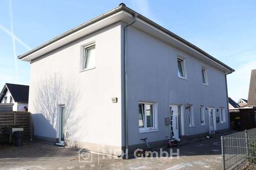 Foto - Haus zum Kaufen in Elmshorn Kölln-Reisiek 354.000,00 € 106 m²