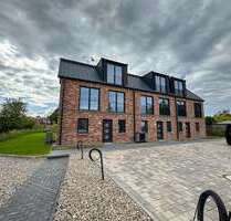 Haus zum Mieten in Schönberg 1.980,00 € 189 m²