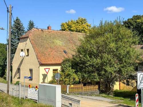 Foto - Haus zum Kaufen in Steinigtwolmsdorf 85.000,00 € 128 m²