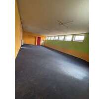 Halle in Laufen 1.610,00 € 322 m²