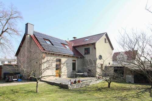 Foto - Haus zum Kaufen in Wanzleben-Börde 170.000,00 € 274.13 m²