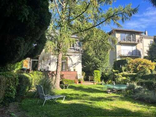 Foto - Haus zum Kaufen in Frankfurt am Main 1.950.000,00 € 259 m²