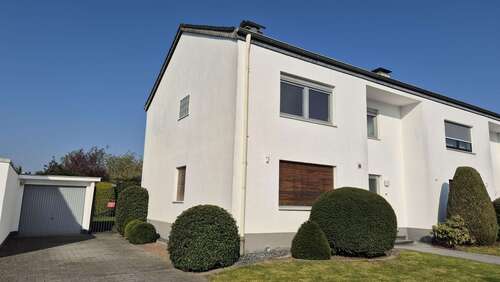 Foto - Haus zum Mieten in Kaarst 2.100,00 € 162 m²