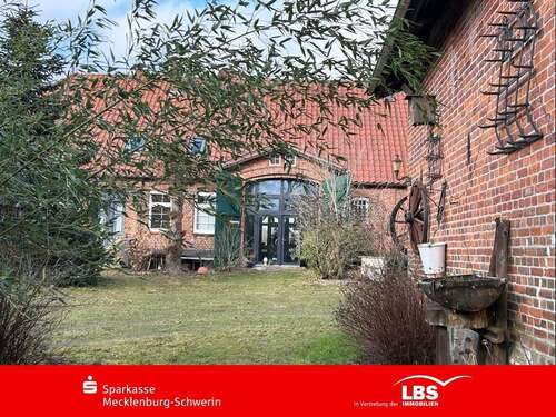 Foto - Haus zum Kaufen in Wittenburg 600.000,00 € 251.53 m²