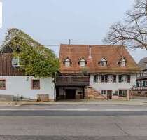 Haus zum Kaufen in Offenburg Zell-Weierbach 495.000,00 € 218 m² - Offenburg / Zell-Weierbach