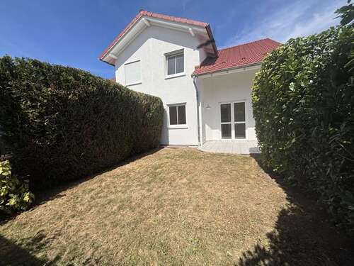 Foto - Haus zum Mieten in Köngernheim 2.350,00 € 130.89 m²