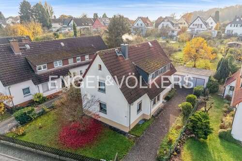 Foto - Haus zum Kaufen in Schwalbach 650.000,00 € 153 m²