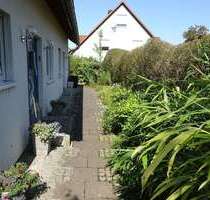 Haus zum Mieten in Bubenreuth 2.400,00 € 160 m²