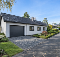 Haus zum Kaufen in Böblingen 695.000,00 € 218.32 m²