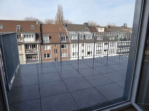 Foto - Wohnung zum Mieten in Düsseldorf 1.540,00 € 77 m²