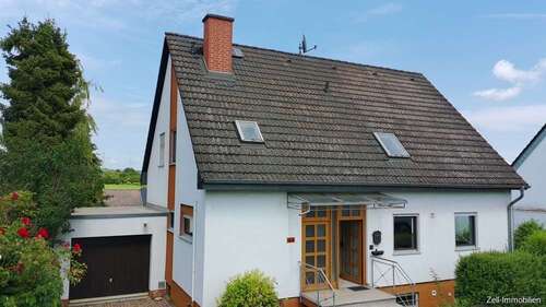 Foto - Haus zum Kaufen in Walluf 720.000,00 € 209 m²