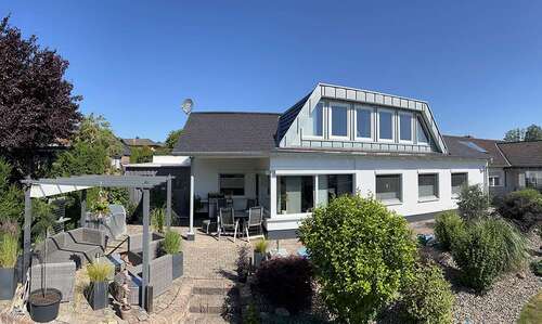 Foto - Haus zum Kaufen in Baddeckenstedt Oelber am Weißen Wege 389.000,00 € 180 m²