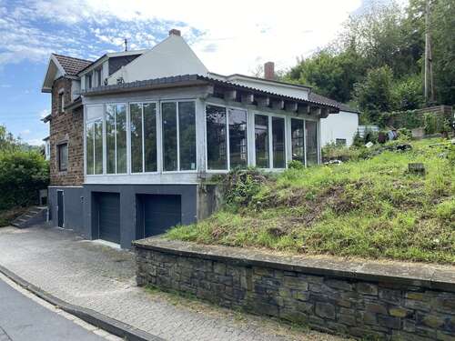 Foto - Haus zum Kaufen in Burgbrohl 198.000,00 € 190 m²