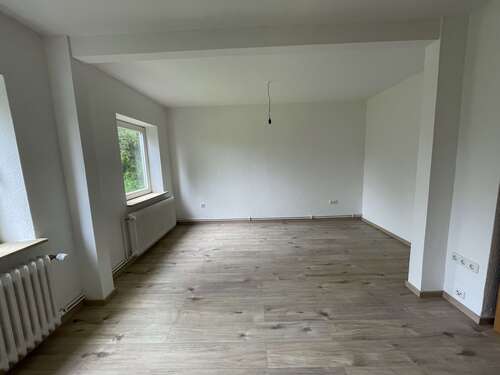 Foto - Wohnung zum Kaufen in Wilhelmshaven 77.000,00 € 58.96 m²