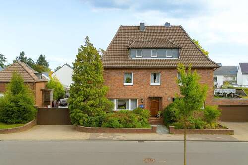 Foto - Haus zum Kaufen in Kamp-Lintfort 999.000,00 € 530 m²