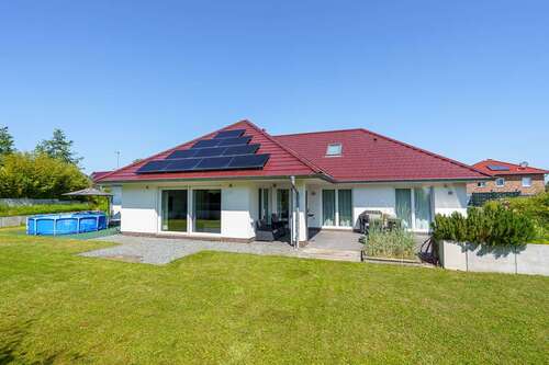 Foto - Haus zum Kaufen in Neustadt in Holstein 995.000,00 € 240 m²