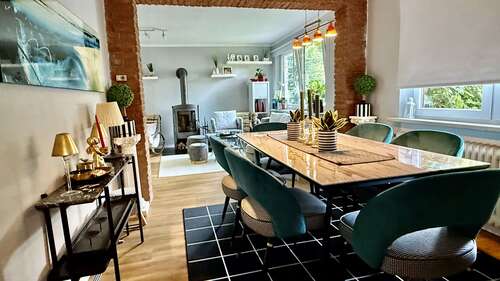 Foto - Haus zum Kaufen in Moorrege 599.000,00 € 242 m²