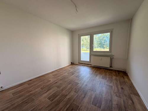 Foto - Wohnung zum Mieten in Plauen 216,90 € 41.4 m²