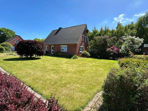 Foto - Haus zum Kaufen in Heide 269.000,00 € 100.77 m²