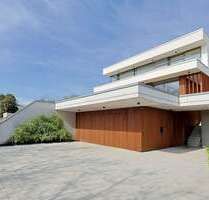 Haus zum Kaufen in Remseck am Neckar 2.290.000,00 € 309 m²