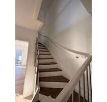 Wohnung zum Mieten in Berlin 2.012,84 € 121.99 m²