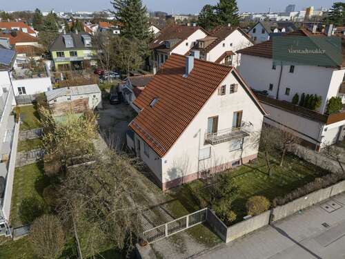 Foto - Haus zum Kaufen in München 1.950.000,00 € 633 m²