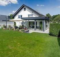 Haus zum Kaufen in Neu-Anspach 850.000,00 € 212 m²