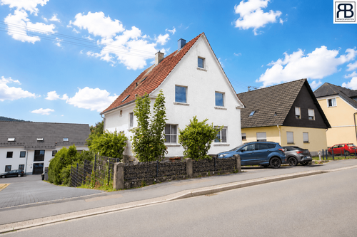 Foto - Haus zum Kaufen in Waldbröl 379.000,00 € 175 m²