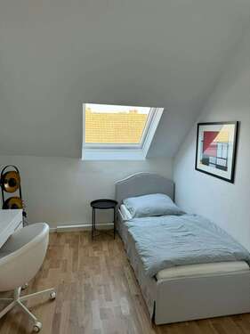 Foto - WG-Zimmer in Düsseldorf 899,00 € 15 m²
