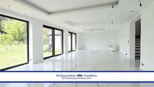 Foto - Haus zum Kaufen in Schönefeld Großziethen 1.099.000,00 € 247.85 m²