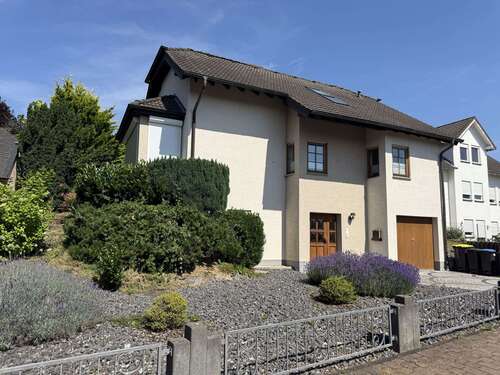 Foto - Haus zum Kaufen in Polch 425.000,00 € 120.55 m²