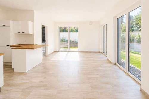 Foto - Wohnung zum Mieten in Hude 860,00 € 75.84 m²