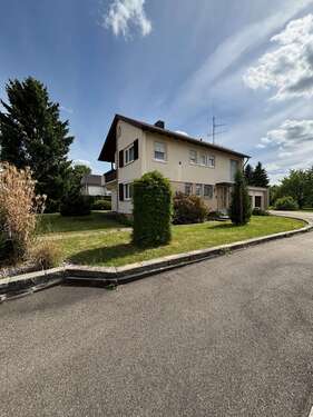 Foto - Haus zum Kaufen in Nürtingen-Reudern 698.000,00 € 233 m²