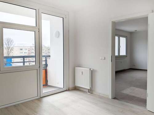 Foto - Wohnung zum Mieten in Halle 350,00 € 47.22 m²