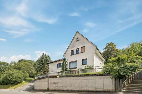 Foto - Haus zum Kaufen in Greifenstein-Beilstein 115.000,00 € 130.7 m²