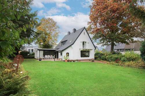 Foto - Haus zum Kaufen in Neuss 849.000,00 € 180.29 m²