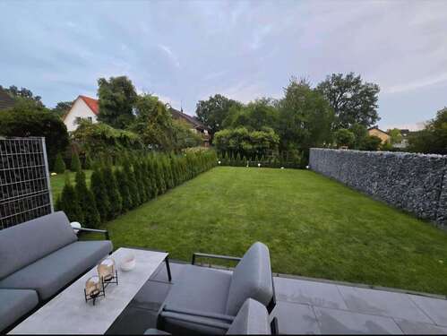 Foto - Haus zum Mieten in BERGISCH GLADBACH 2.200,00 € 135 m²