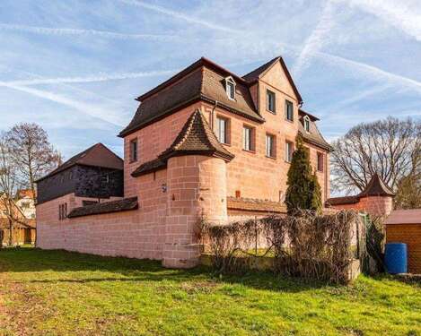 Foto - Haus zum Kaufen in Lonnerstadt 649.000,00 € 553 m²