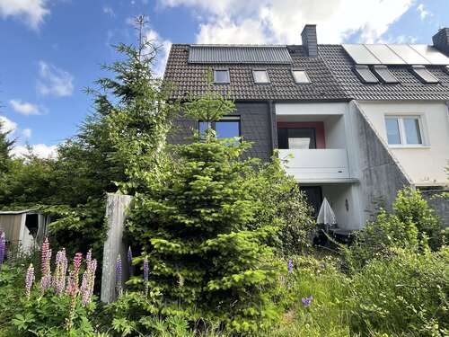Foto - Haus zum Kaufen in Neu-Anspach 350.000,00 € 154 m²
