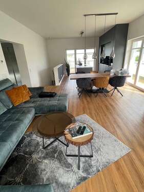 Foto - Wohnung zum Mieten in Brandenburg - Potsdam 2.990,00 € 190 m²