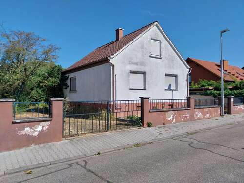 Foto - Haus zum Kaufen in Biblis-Nordheim 205.000,00 € 92 m²