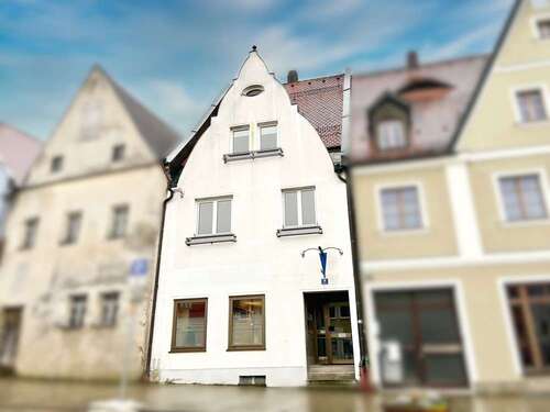 Foto - Haus zum Kaufen in Neustadt an der Waldnaab 299.000,00 € 238 m²