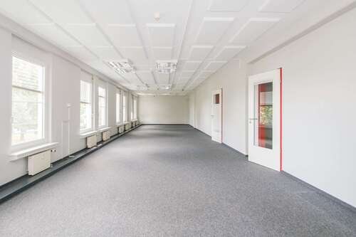 Foto - Büro in Kamp-Lintfort 5.670,00 € 810 m²